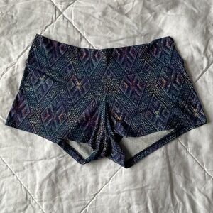 Multicolor Patterned Stretch Shorts
